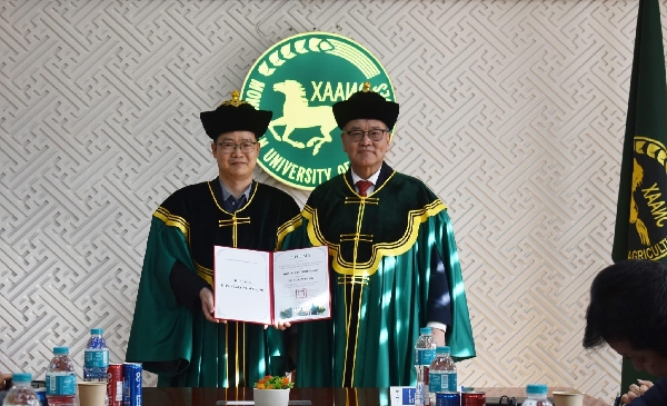 동물응용과학전공 남인식 교수, 몽골생명과학대학 명예교수 임명 대표이미지